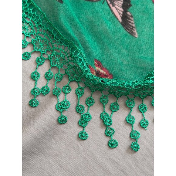 Butterfly Print Green Triangle Scarf With Crochet Lace Trim Tassels - Picture 3 of 5